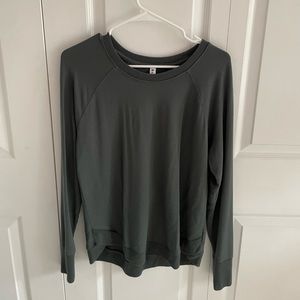 ATHLETA - Olive green sweater - Medium